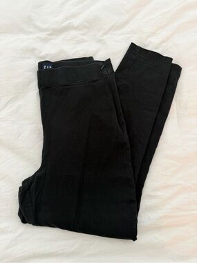Black GAP skinny leg pants 12 GUC